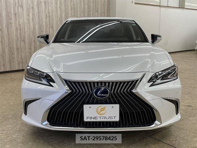Lexus ES 2019-03 300389-12