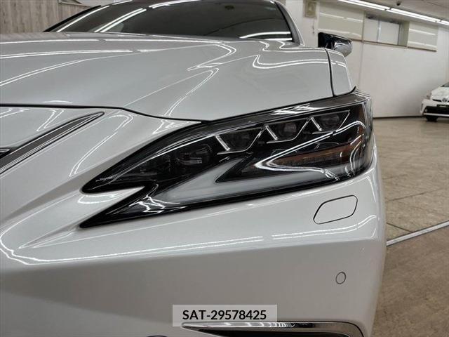 Lexus ES 2019-03 300389-19