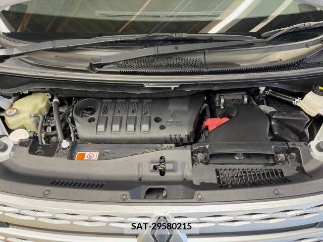 Mitsubishi DELICA D5 2022-07 325419-19