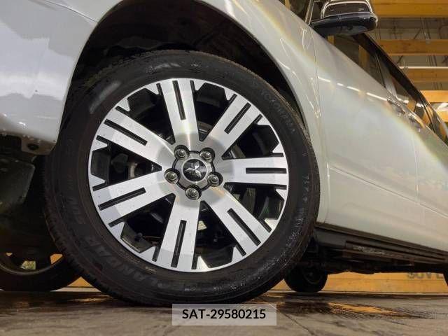 Mitsubishi DELICA D5 2022-07 325419-14