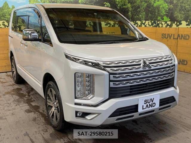 Mitsubishi DELICA D5 2022-07 325419-17
