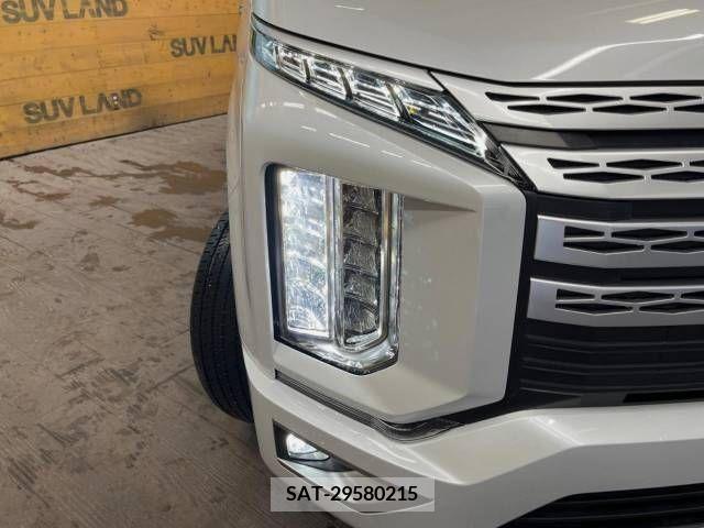 Mitsubishi DELICA D5 2022-07 325419-13