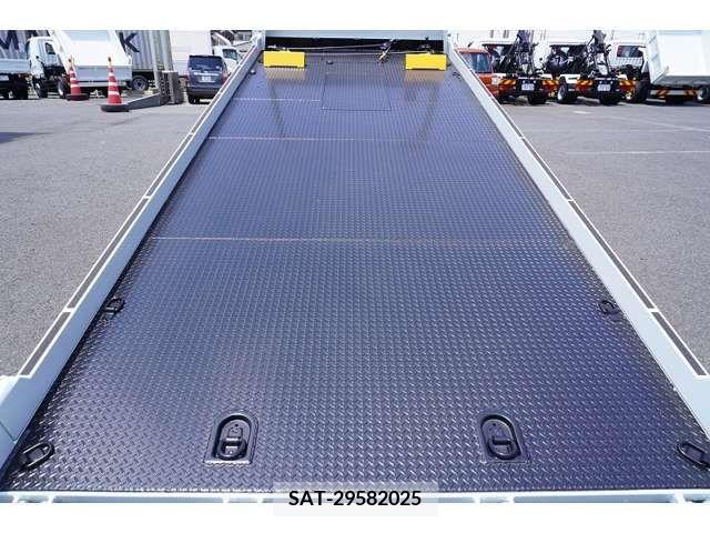 Mitsubishi CANTER 2024-03 343036-17