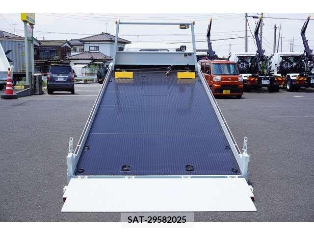 Mitsubishi CANTER 2024-03 343036-16