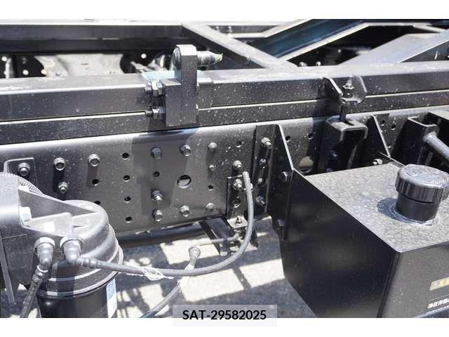 Mitsubishi CANTER 2024-03 343036-12