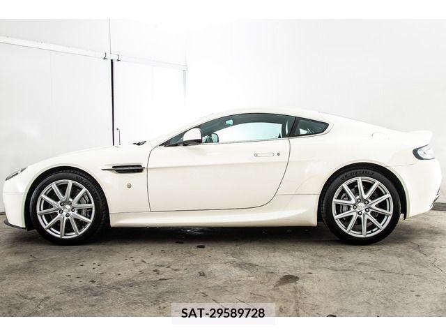 Aston Martin V8 2015-01 315891-11