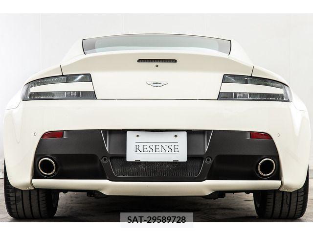 Aston Martin V8 2015-01 315891-8
