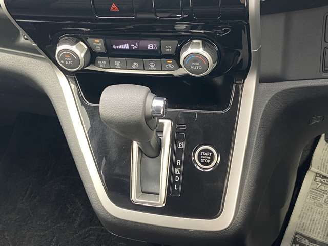 Nissan SERENA 2018-10 5386-11
