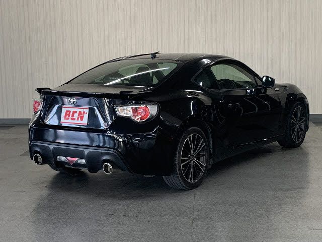 Toyota 86 2012-08 15770-2