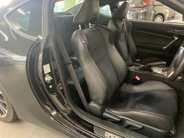 Toyota 86 2012-08 15770-9