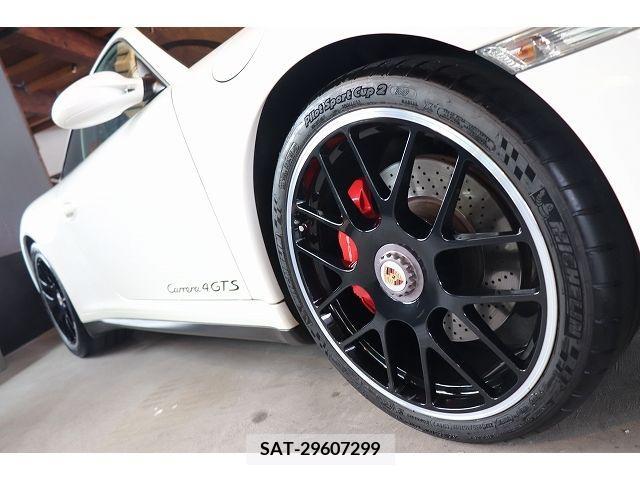 Porsche 911 2011-11 350867-11