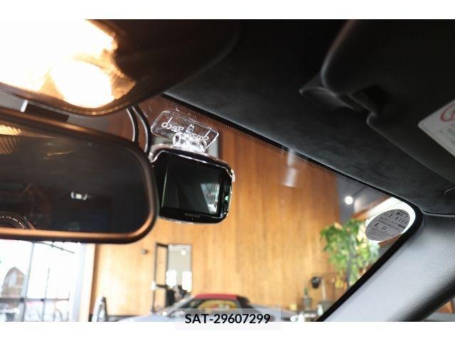 Porsche 911 2011-11 350867-27