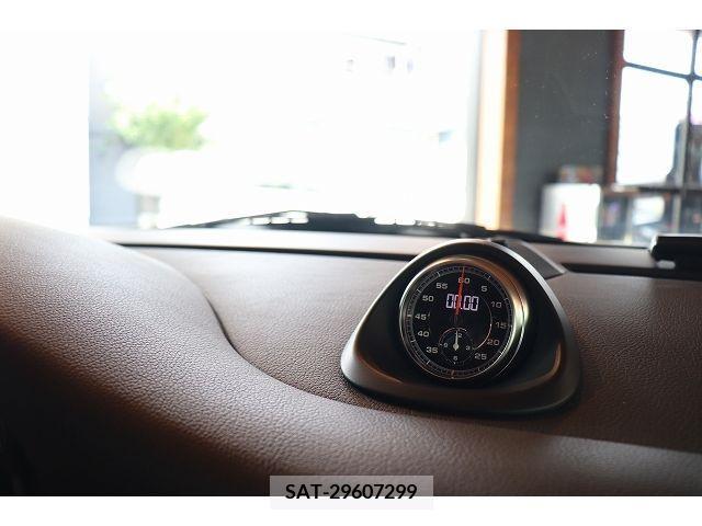 Porsche 911 2011-11 350867-22