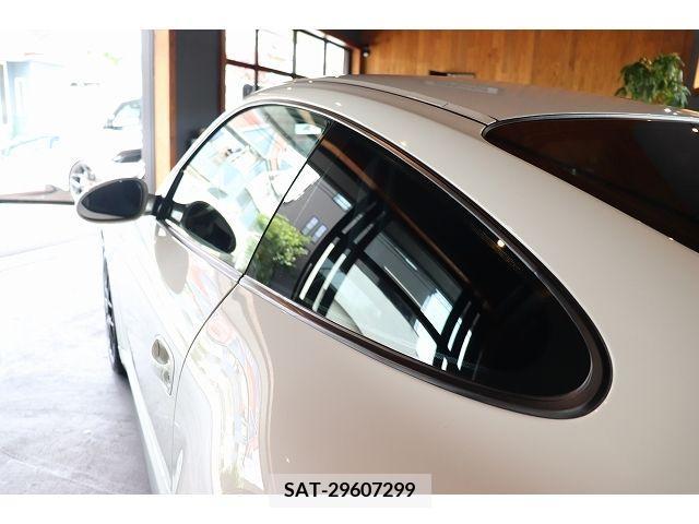 Porsche 911 2011-11 350867-10