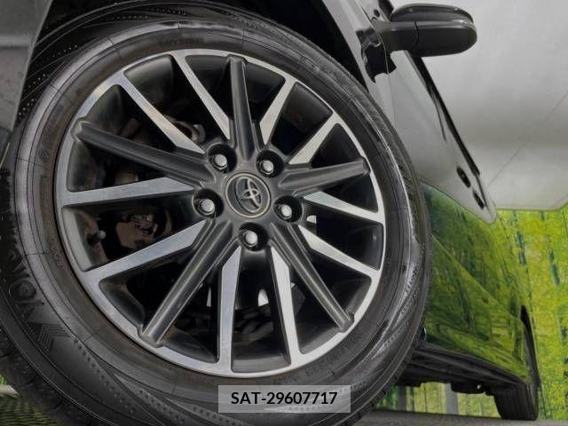 Toyota VOXY 2015-10 370435-14