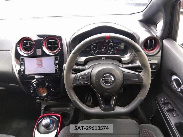 Nissan NOTE 2017-03 305360-3