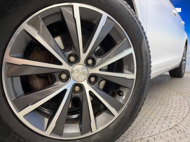 Peugeot 308 2016-11 26127-14
