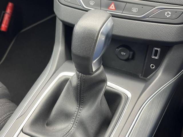 Peugeot 308 2016-11 26127-11