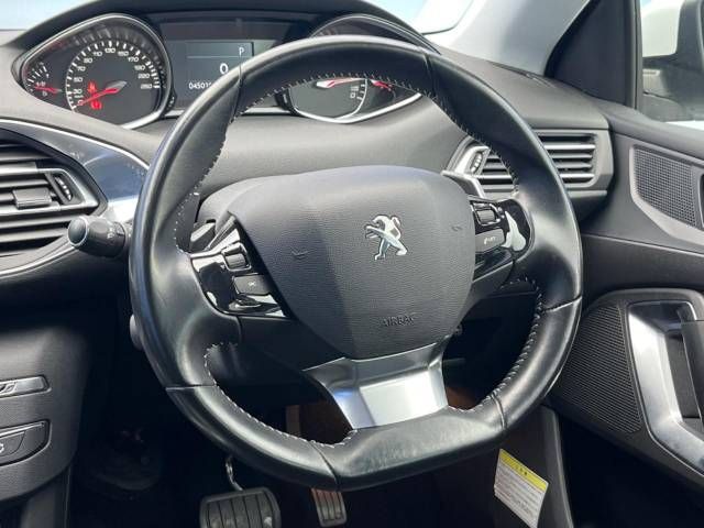 Peugeot 308 2016-11 26127-10