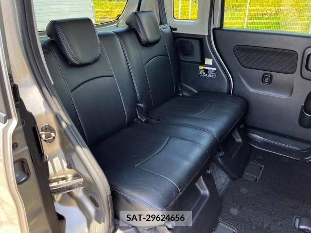 Suzuki SPACIA 2017-08 368527-9