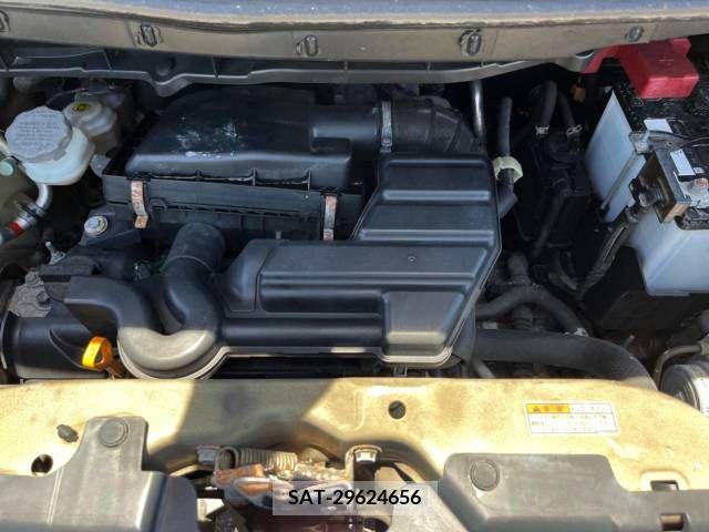 Suzuki SPACIA 2017-08 368527-19