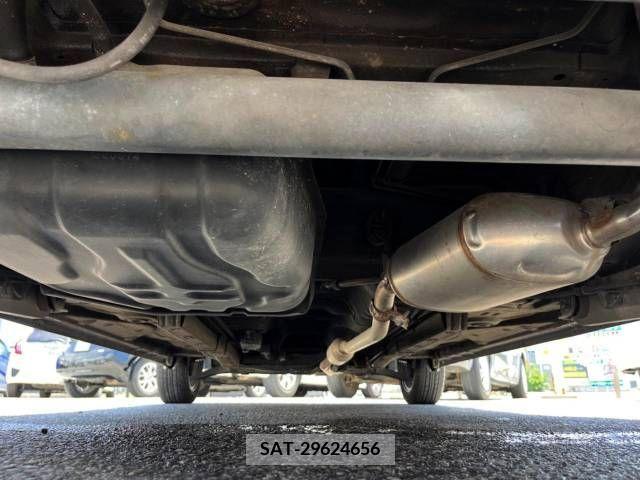 Suzuki SPACIA 2017-08 368527-18
