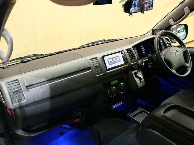 Toyota REGIUSACE VAN 2013-12 8285-12