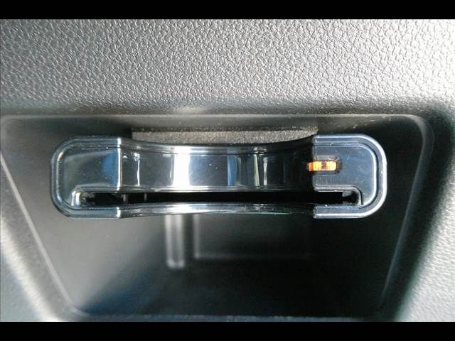 Daihatsu WAKE 2015-11 23209-6