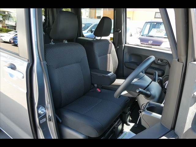 Daihatsu WAKE 2015-11 23209-8