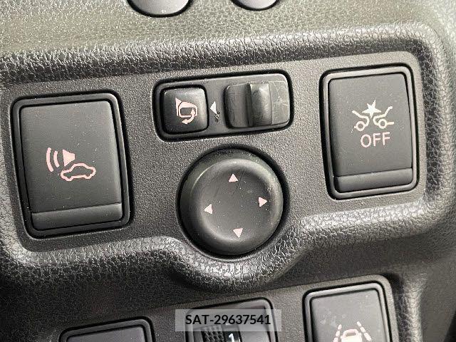 Nissan NOTE 2017-01 240278-10