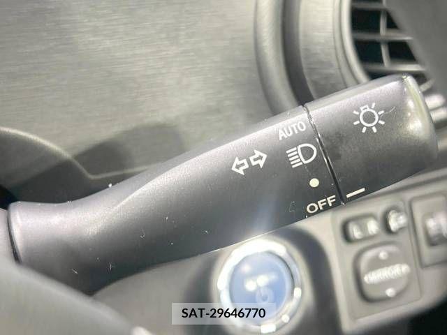 Toyota AQUA 2012-11 356265-6