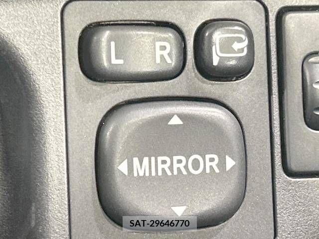 Toyota AQUA 2012-11 356265-7