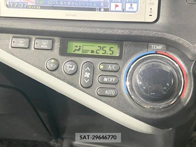 Toyota AQUA 2012-11 356265-5