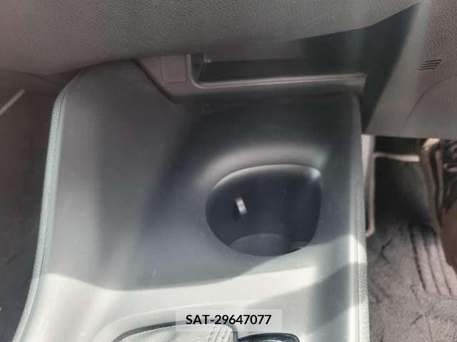 Toyota C-HR 2018-02 264056-10