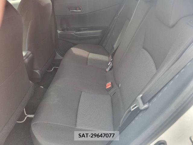 Toyota C-HR 2018-02 264056-21