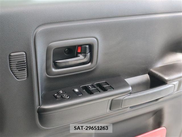 Suzuki SPACIA 2022-09 285511-3