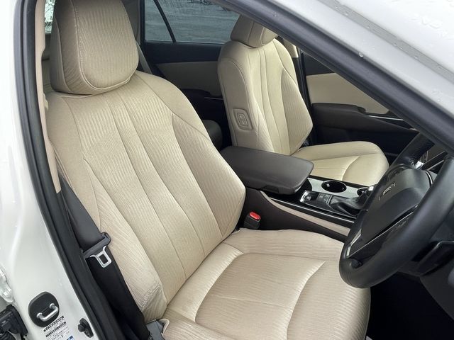 Toyota CROWN SEDAN 2018-10 13508-5