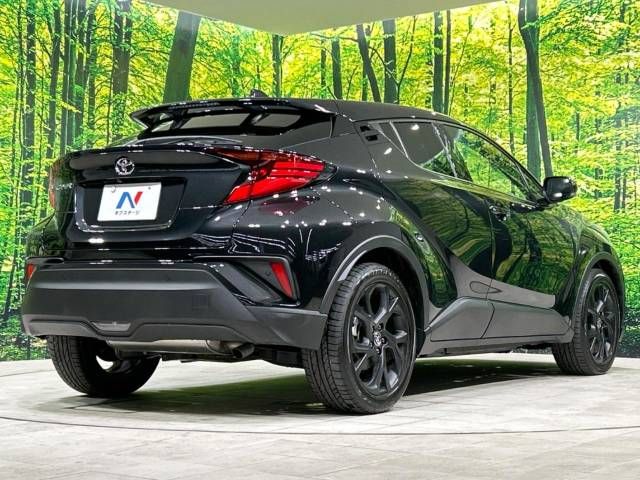 Toyota C-HR 2023-06 18060-17