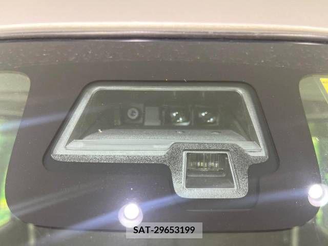 Suzuki SPACIA 2018-03 236980-2