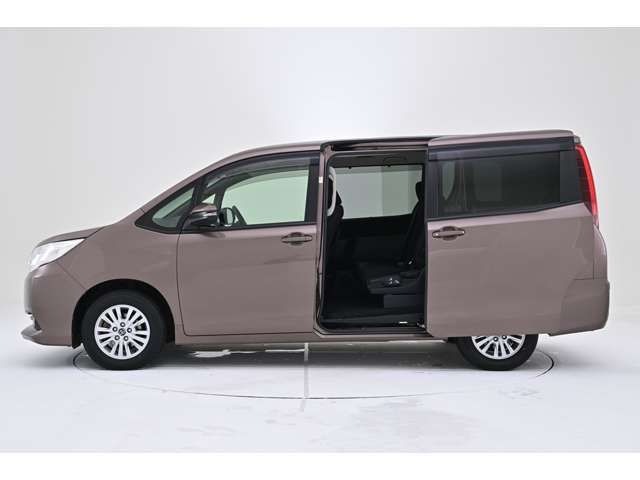 Toyota NOAH 2015-06 3284-2
