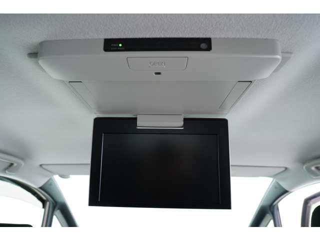 Toyota NOAH 2015-06 3284-4