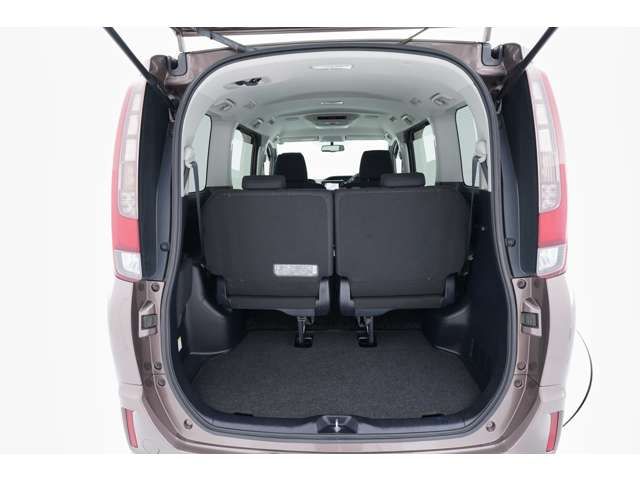Toyota NOAH 2015-06 3284-10
