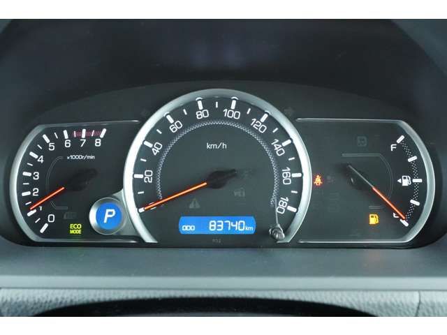 Toyota NOAH 2015-06 3284-16