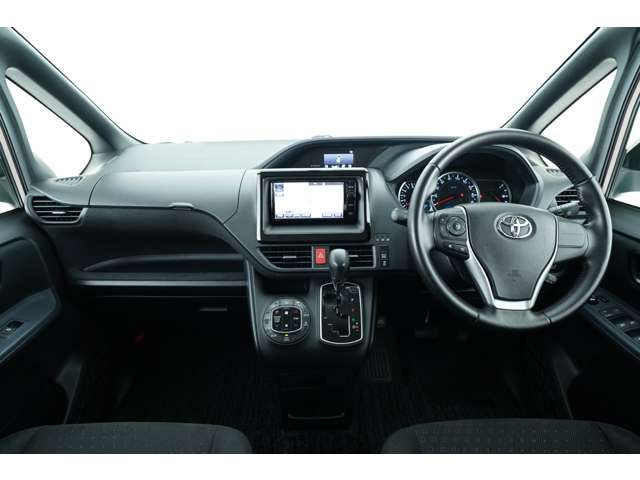 Toyota NOAH 2015-06 3284-6