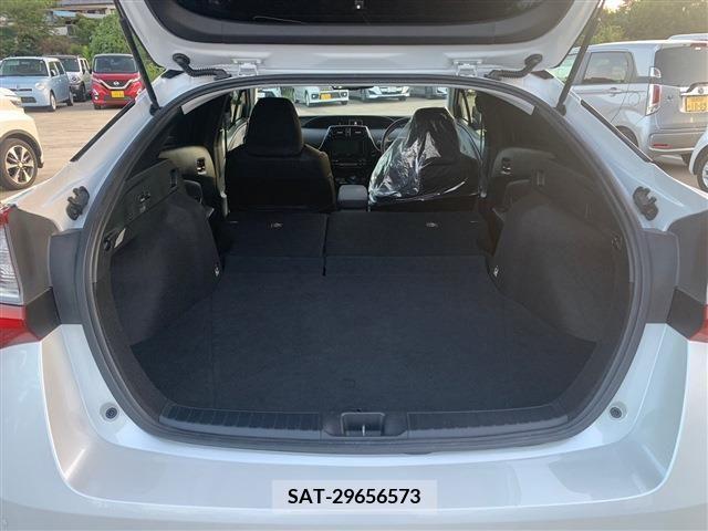 Toyota PRIUS 2021-01 202147-5