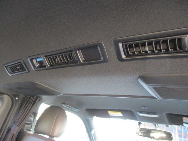 Toyota HIACE VAN 2019-01 5406-24
