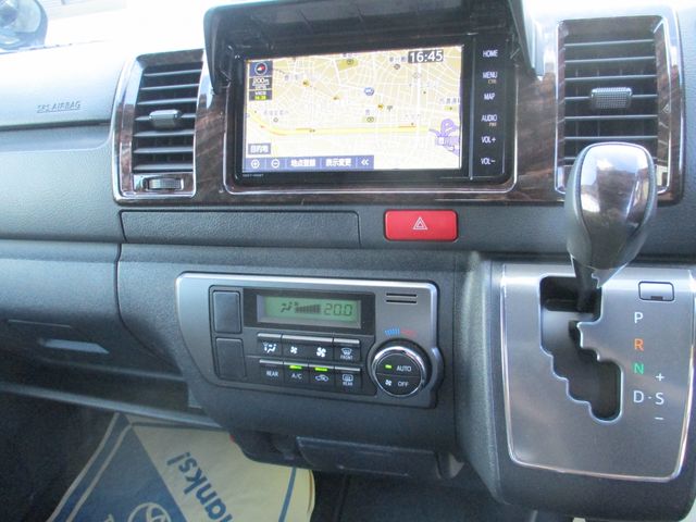 Toyota HIACE VAN 2019-01 5406-22