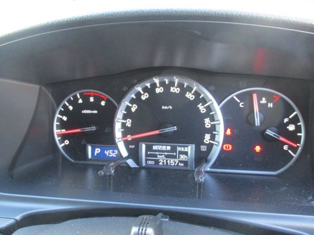 Toyota HIACE VAN 2019-01 5406-26
