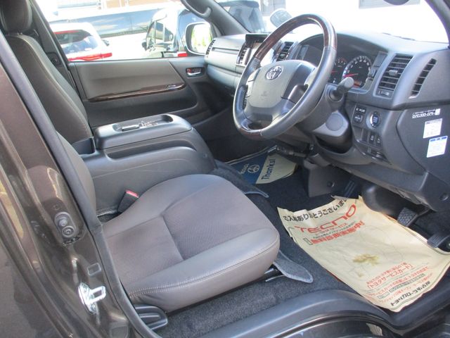 Toyota HIACE VAN 2019-01 5406-16