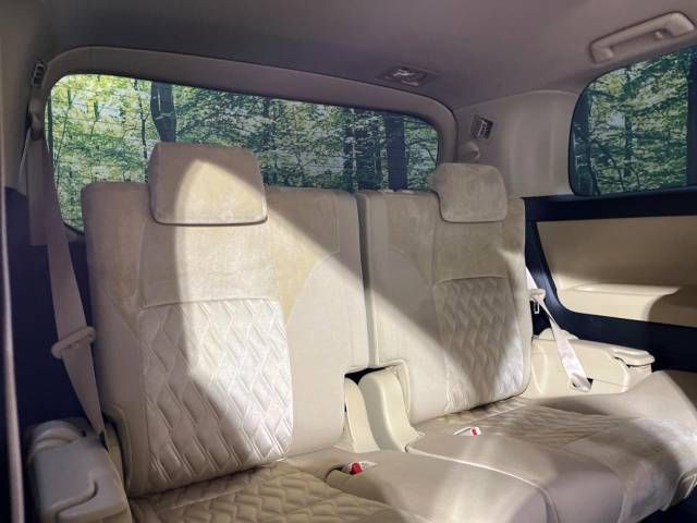 Toyota ALPHARD 2021-05 18733-9